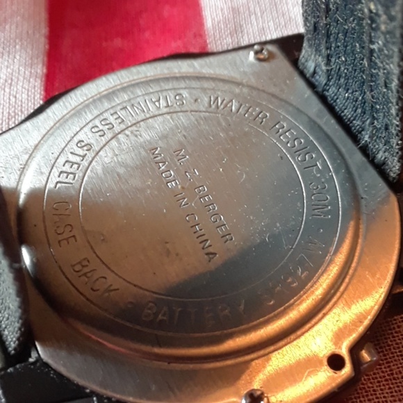 Wilson Sports Watch - Picture 7 of 8